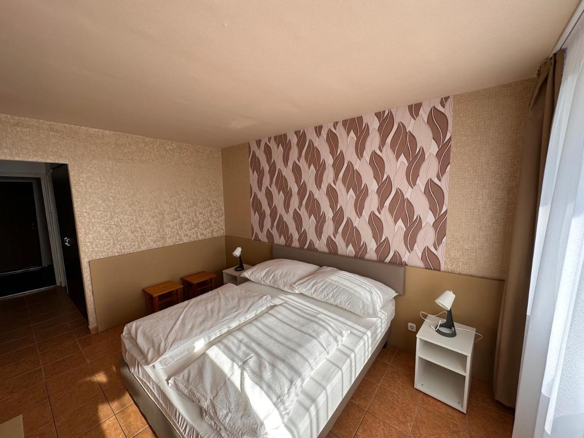Part Hotel Siófok Buitenkant foto