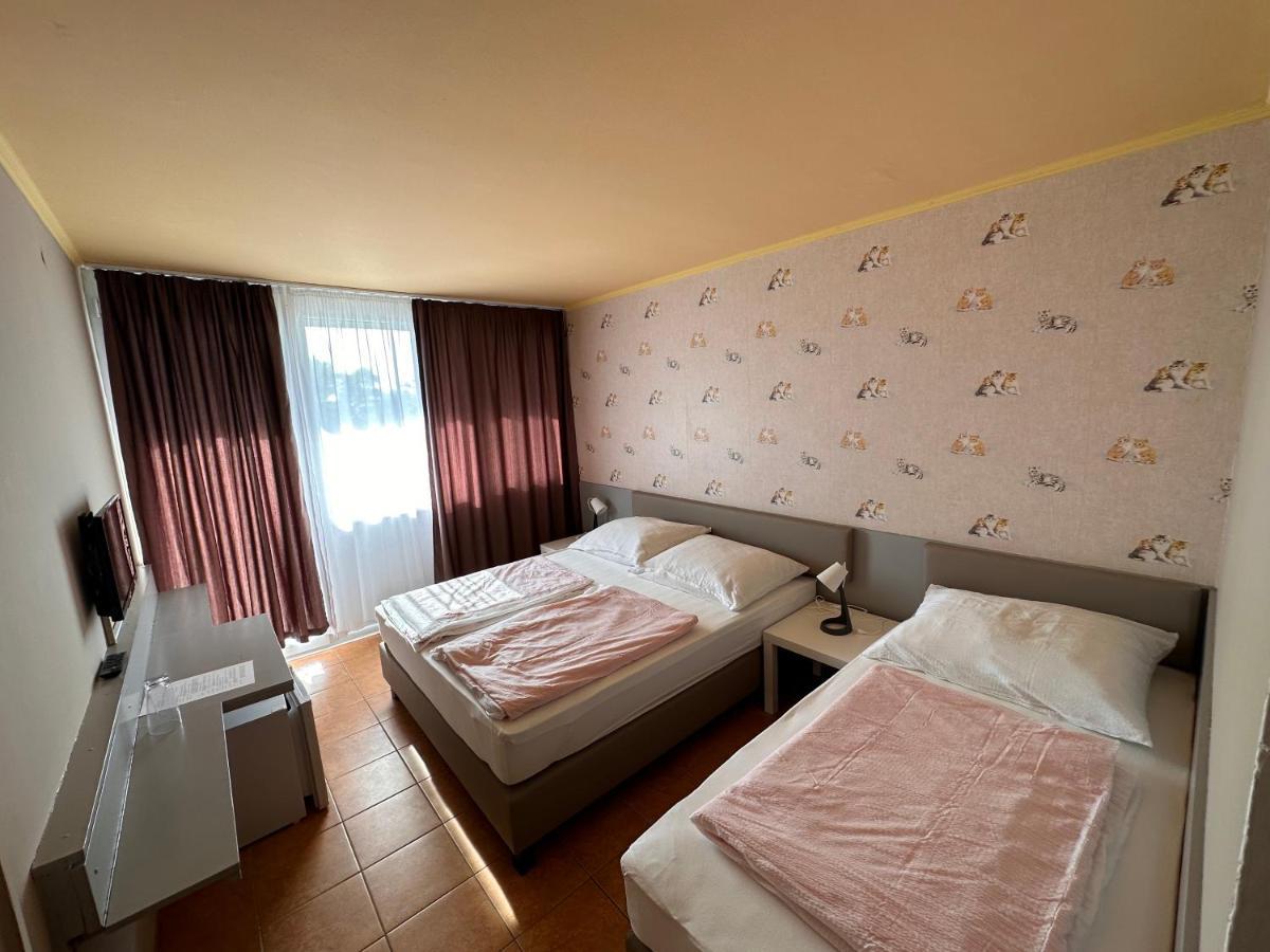 Part Hotel Siófok Buitenkant foto