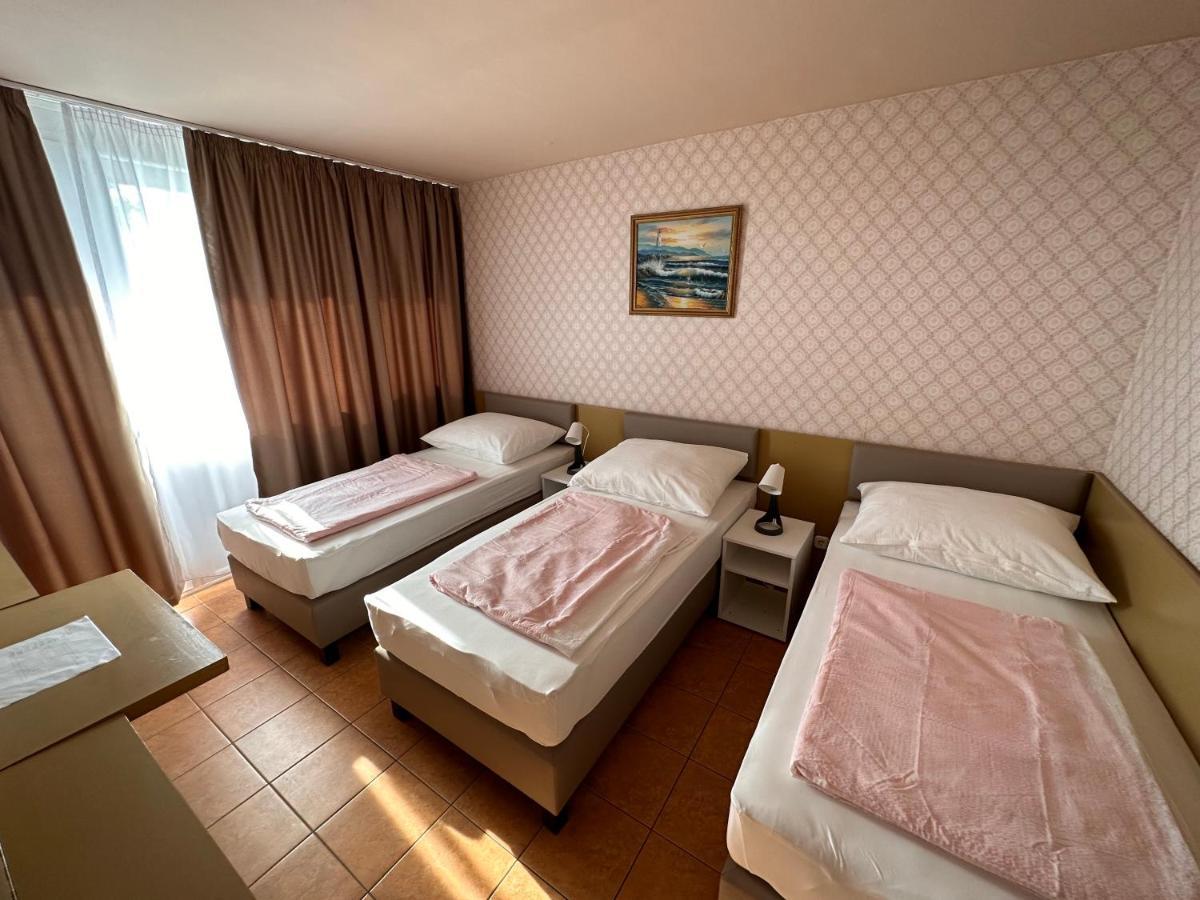 Part Hotel Siófok Buitenkant foto