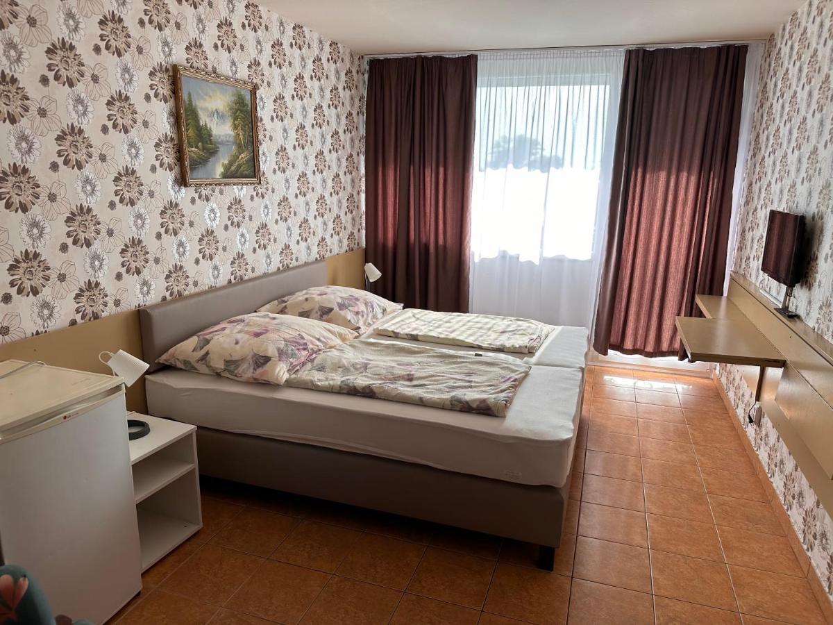 Part Hotel Siófok Buitenkant foto