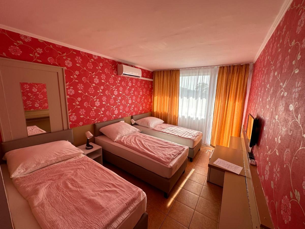 Part Hotel Siófok Buitenkant foto