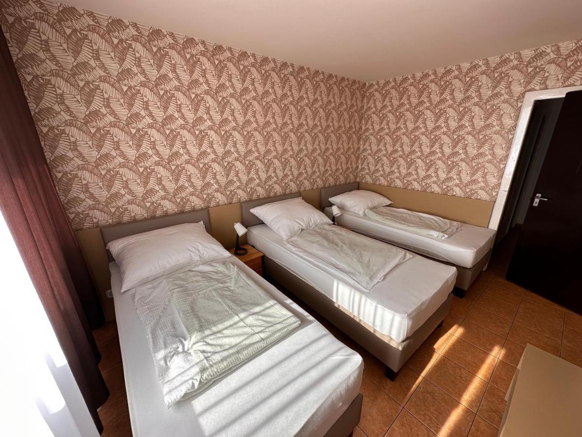 Part Hotel Siófok Buitenkant foto