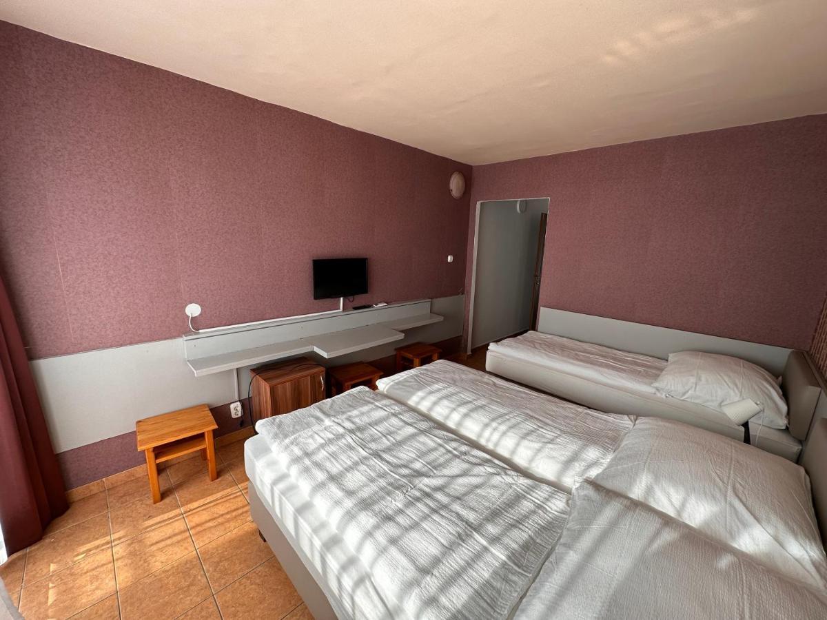 Part Hotel Siófok Buitenkant foto