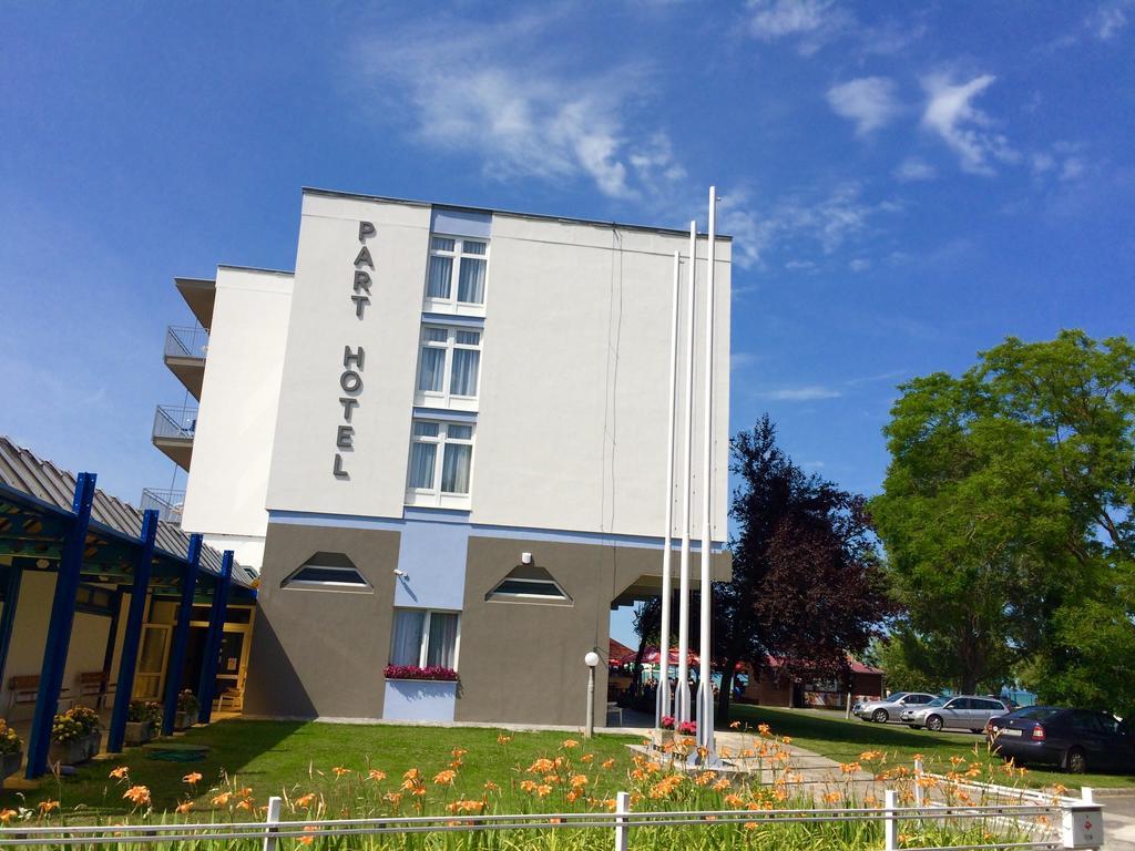 Part Hotel Siófok Buitenkant foto
