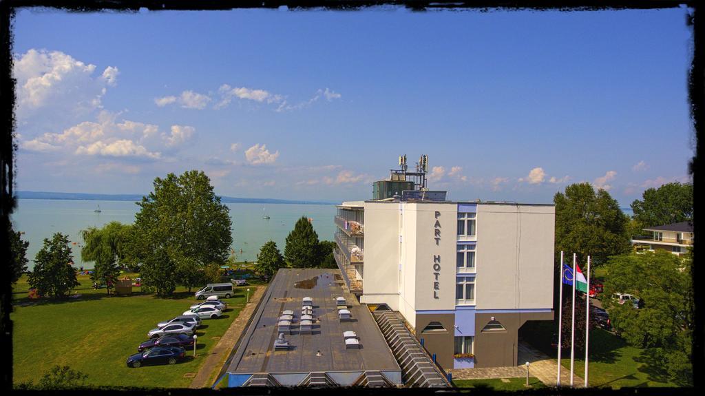 Part Hotel Siófok Buitenkant foto