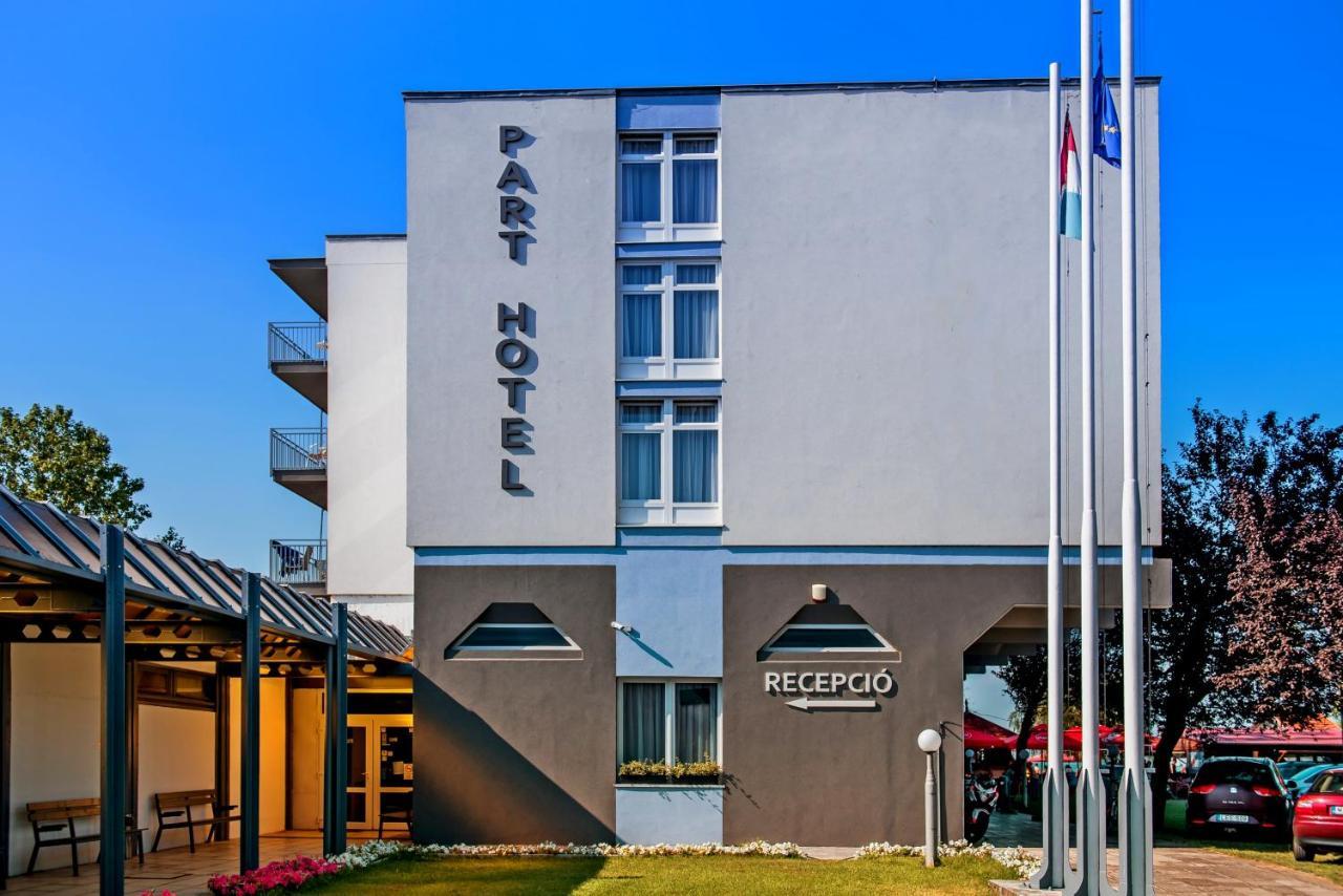 Part Hotel Siófok Buitenkant foto