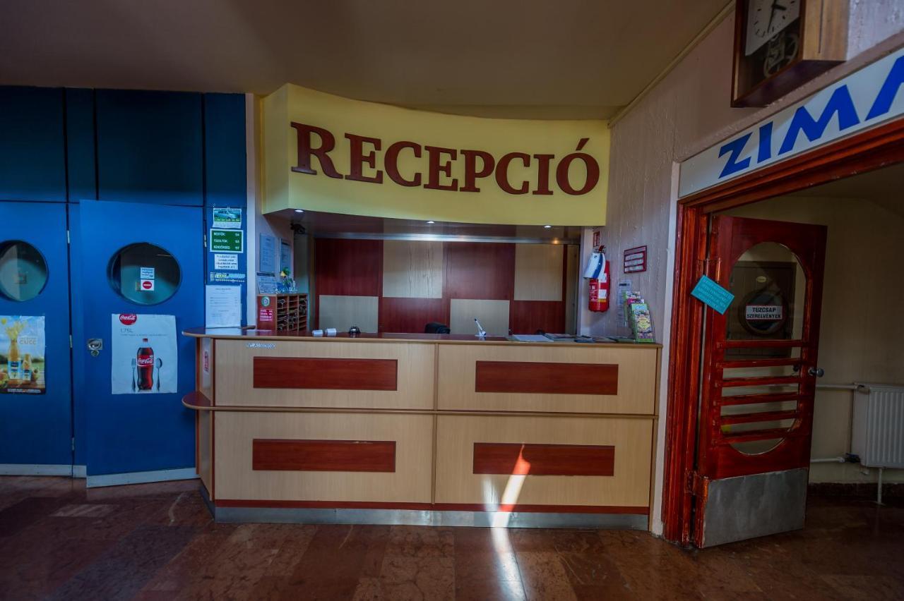 Part Hotel Siófok Buitenkant foto